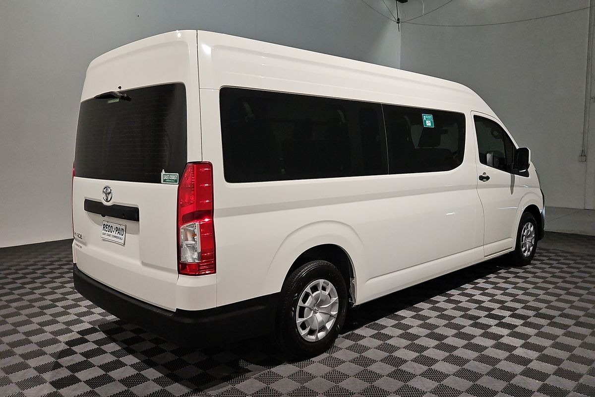 2022 Toyota Hiace Commuter GDH322R