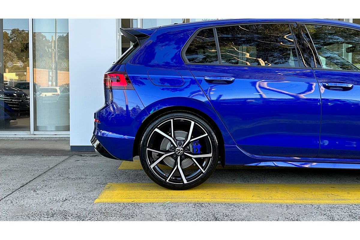 2024 Volkswagen Golf R 8