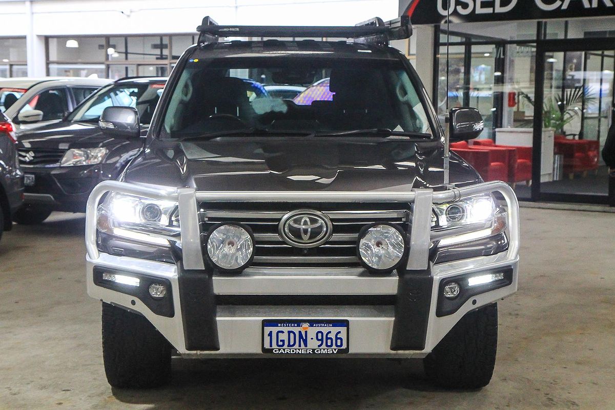 2015 Toyota Landcruiser Sahara VDJ200R