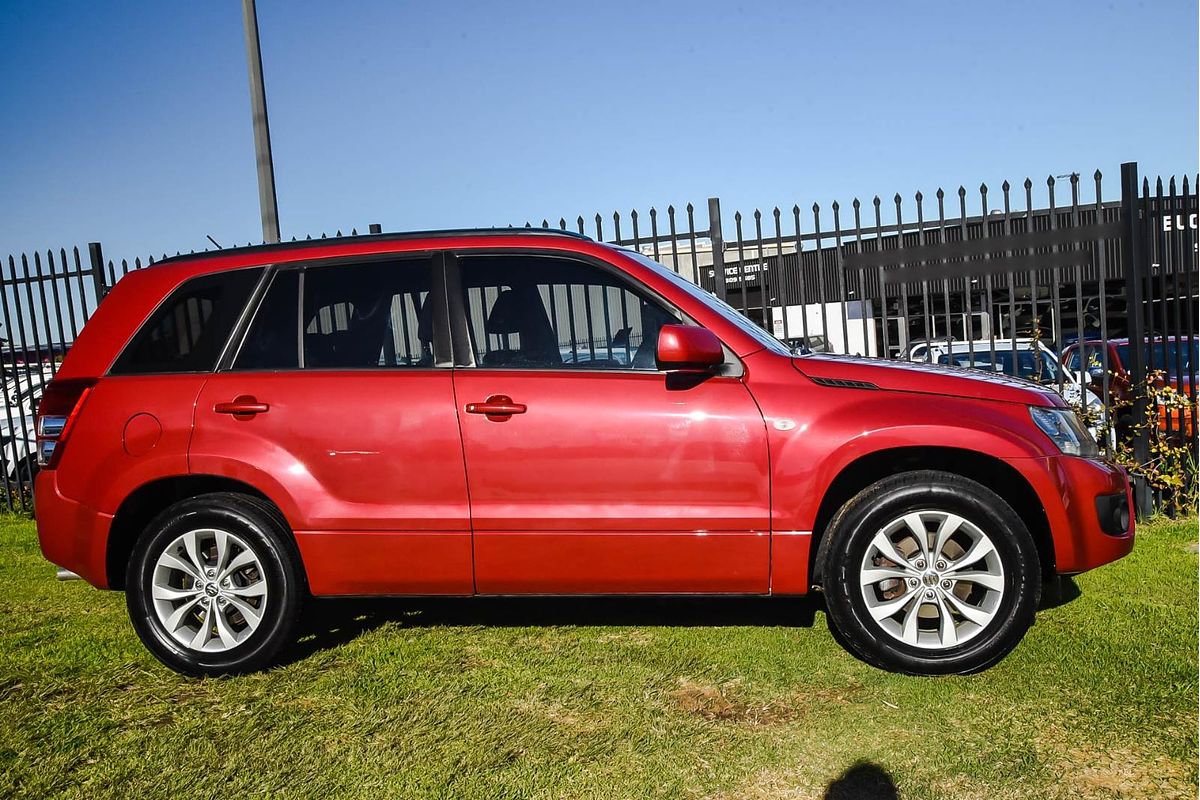 2013 Suzuki Grand Vitara Urban Navigator JB