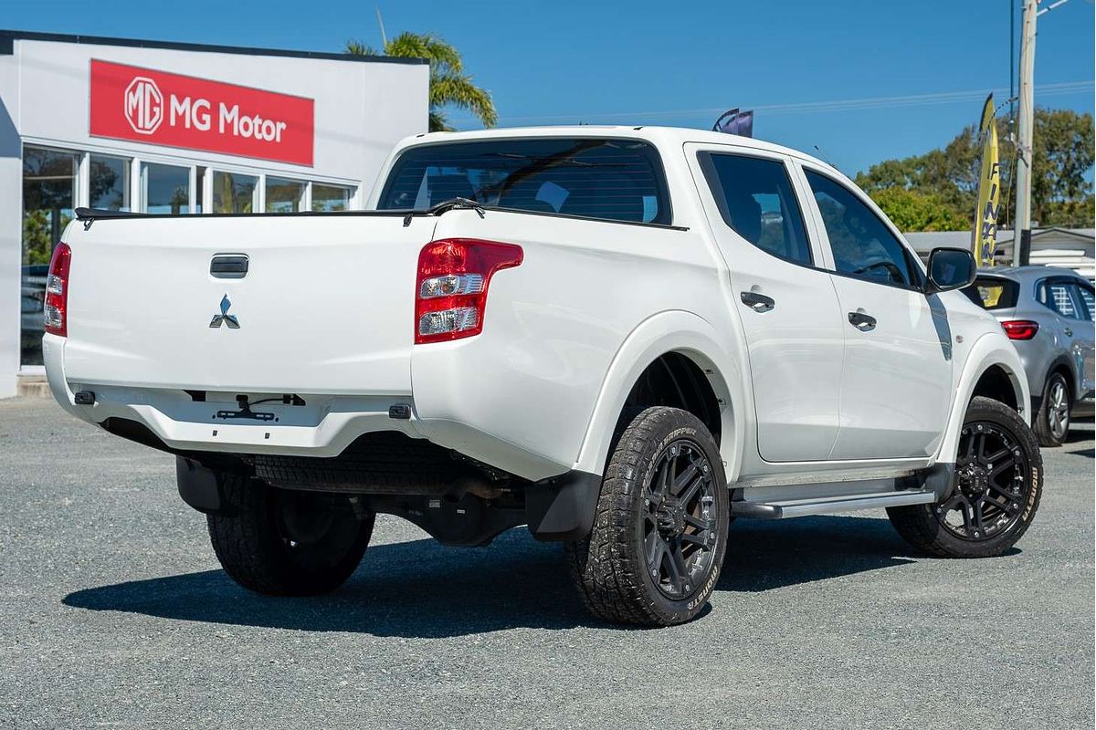 2015 Mitsubishi Triton GLX MQ 4X4