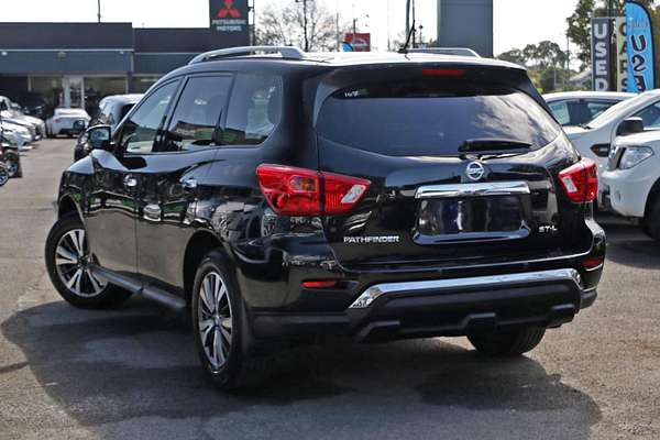 2017 Nissan Pathfinder ST-L R52 Series II