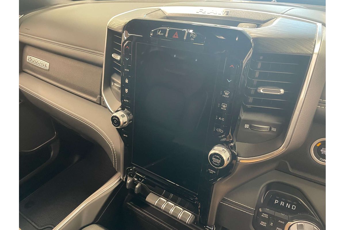 2024 RAM 1500 Laramie Sport RamBox DT 4X4 SWB