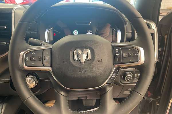 2024 RAM 1500 Laramie Sport RamBox DT 4X4 SWB