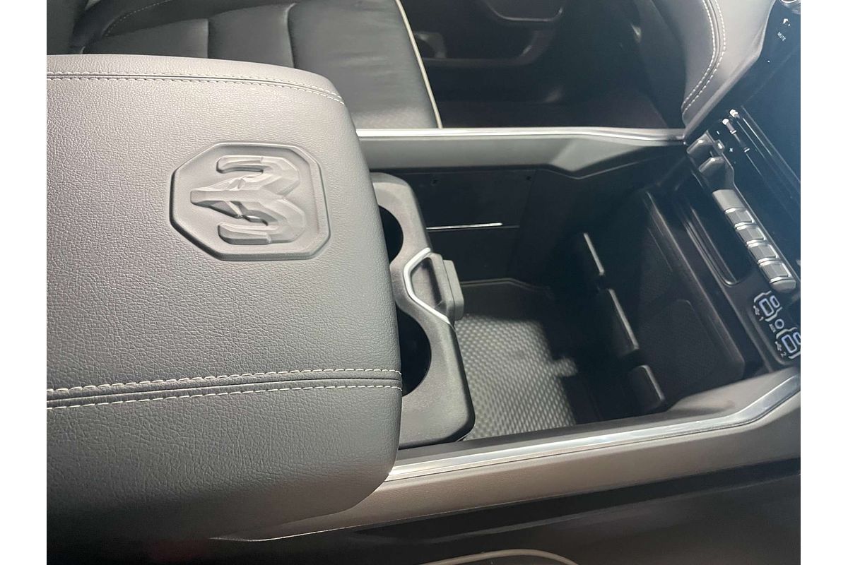 2024 RAM 1500 Laramie Sport RamBox DT 4X4 SWB