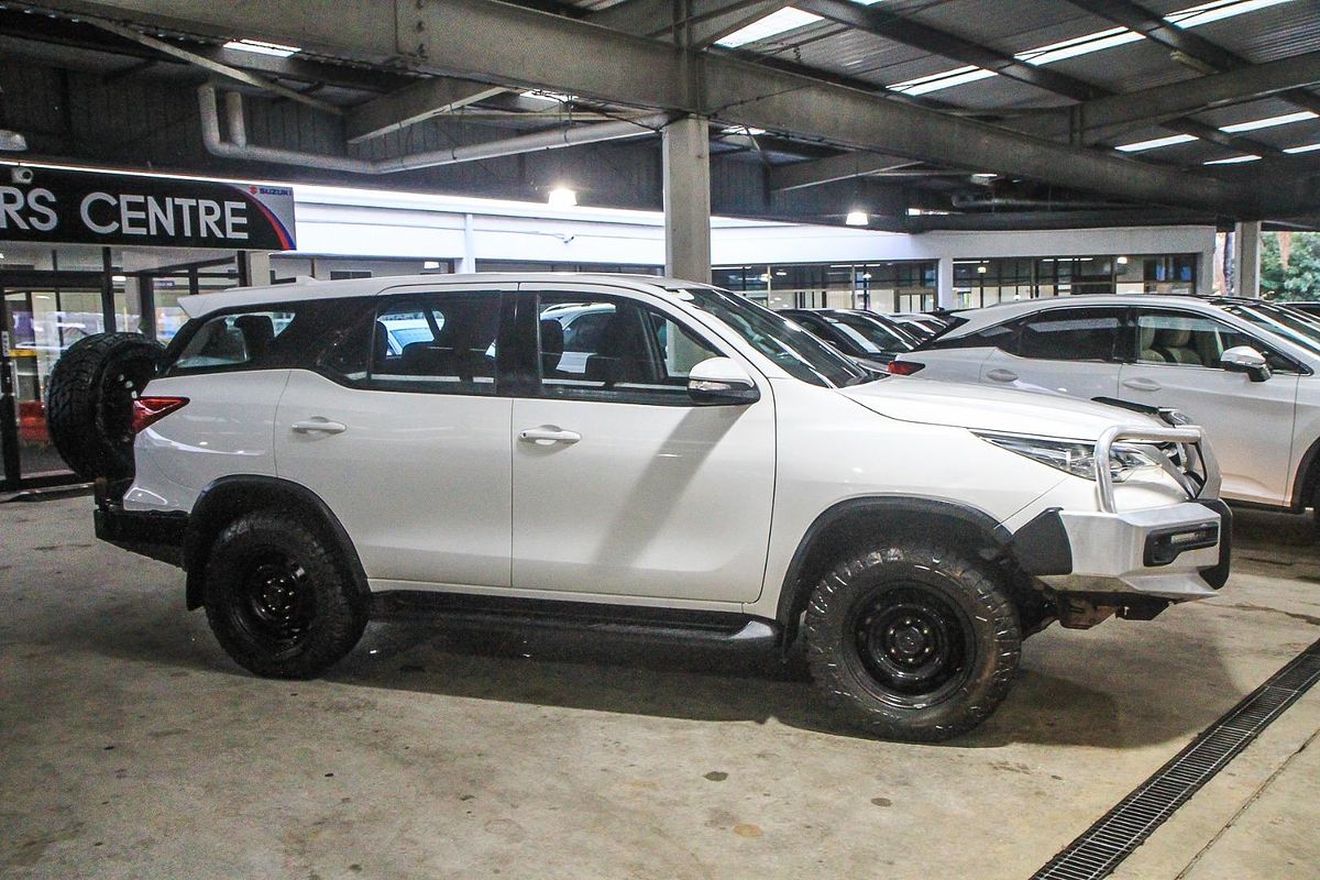 2017 Toyota Fortuner GX GUN156R