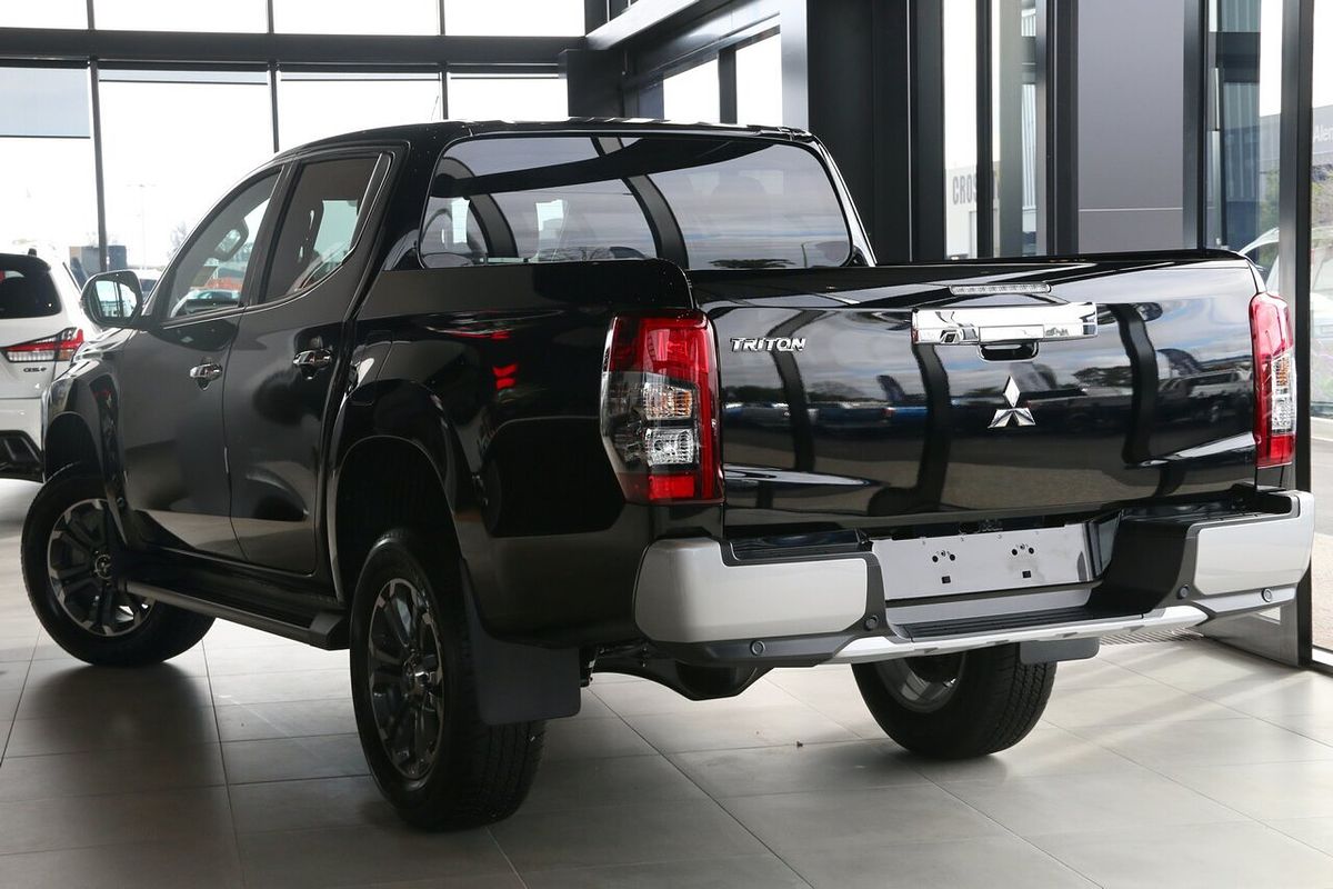2023 Mitsubishi Triton GLS MR 4X4