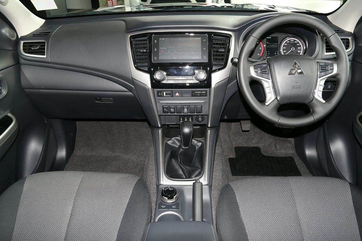 2023 Mitsubishi Triton GLS MR 4X4