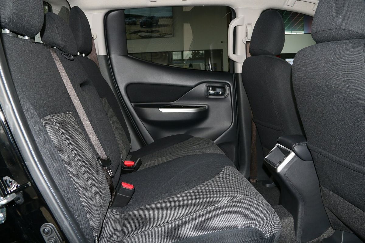 2023 Mitsubishi Triton GLS MR 4X4