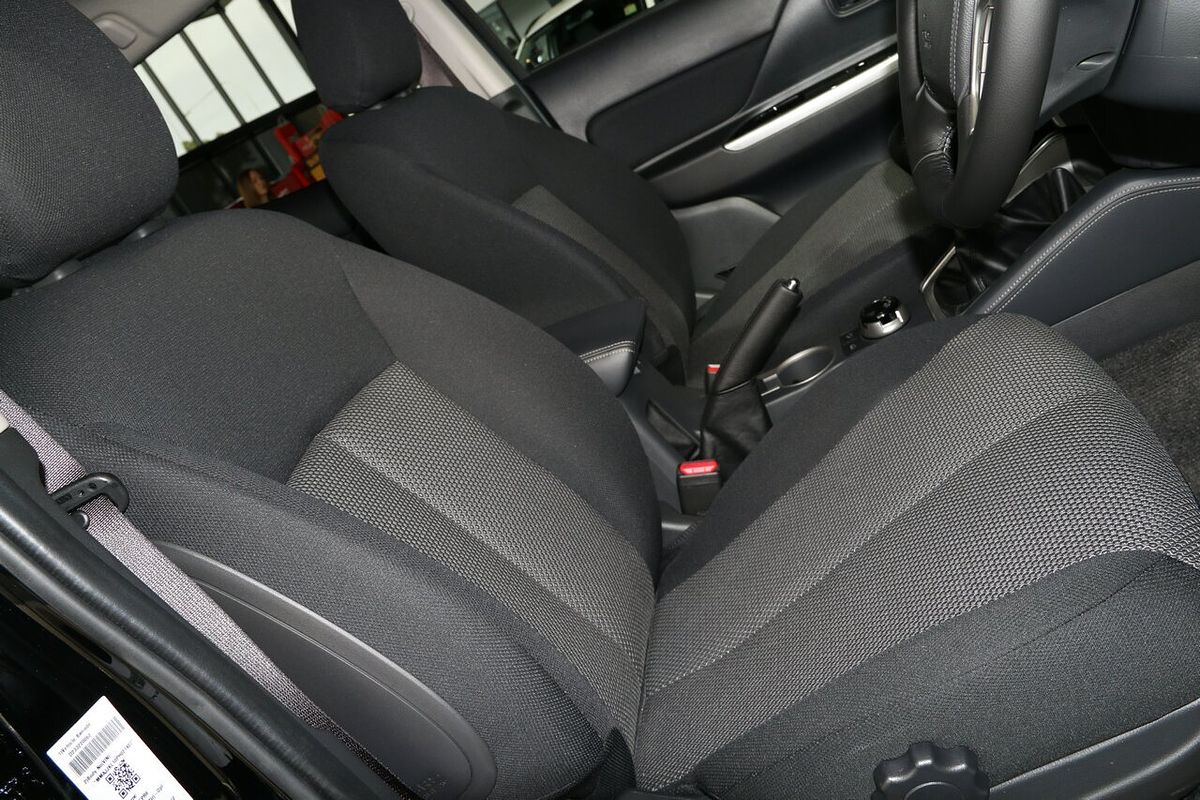 2023 Mitsubishi Triton GLS MR 4X4