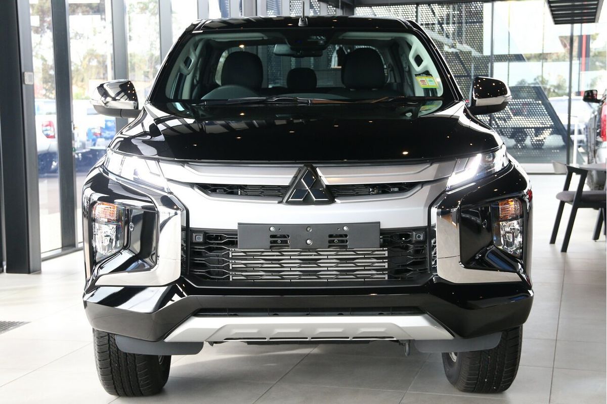 2023 Mitsubishi Triton GLS MR 4X4