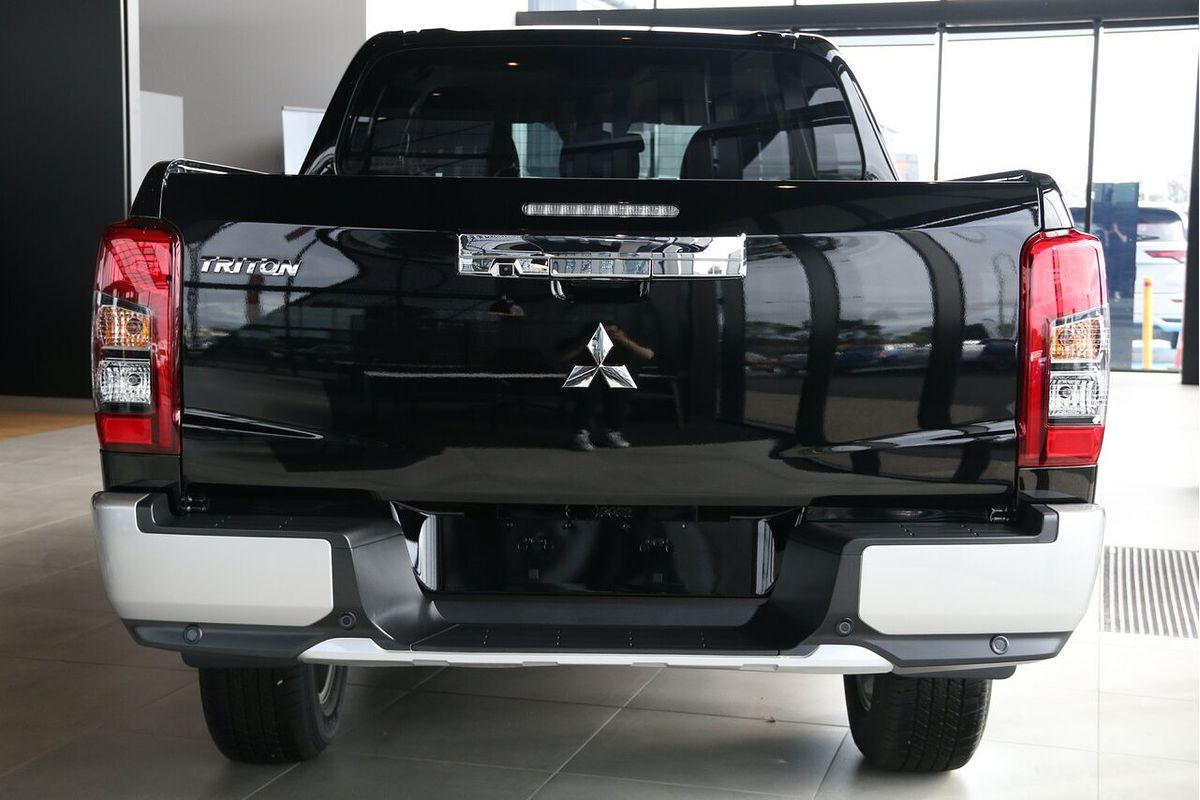 2023 Mitsubishi Triton GLS MR 4X4