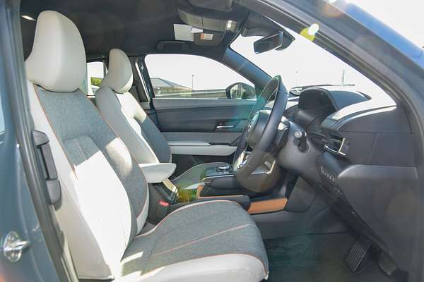 2023 Mazda MX-30 G20e Touring DR Series