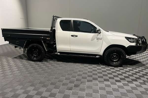 2020 Toyota Hilux SR Extra Cab GUN126R 4X4