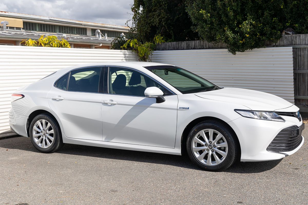 2020 Toyota Camry Ascent AXVH70R