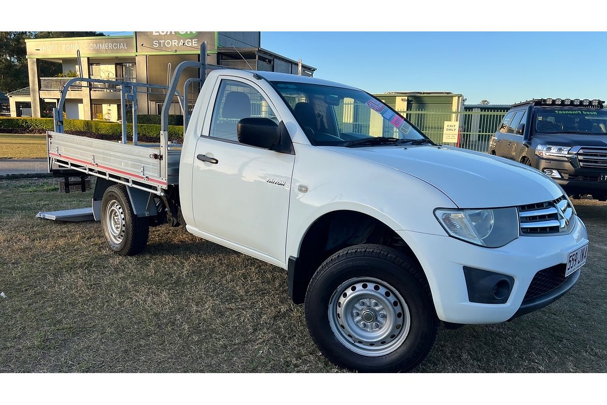 2014 Mitsubishi Triton GLX MN MY14 Update RWD