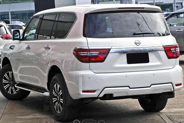 2023 Nissan Patrol Ti Y62