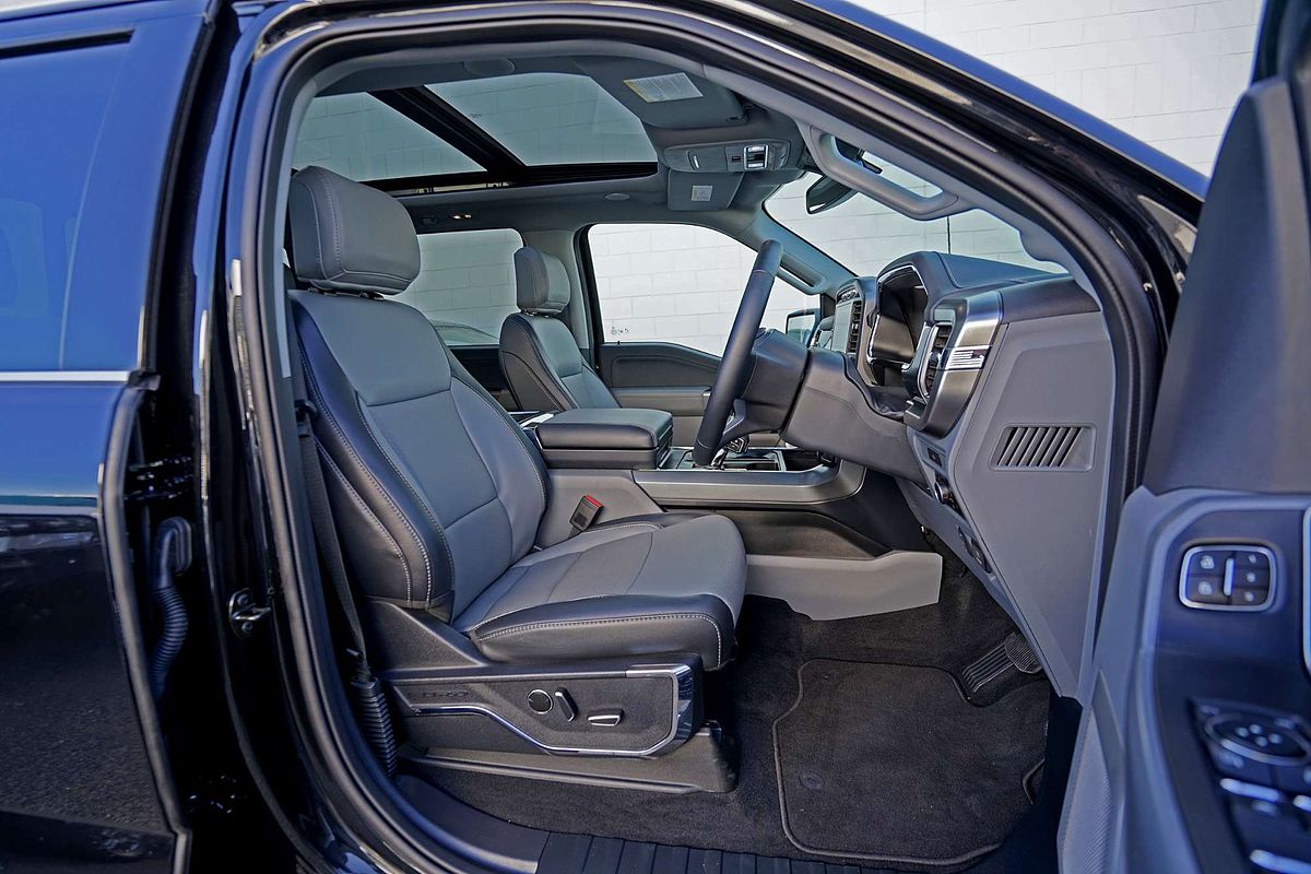 2023 Ford F-150 Lariat 4X4 SWB