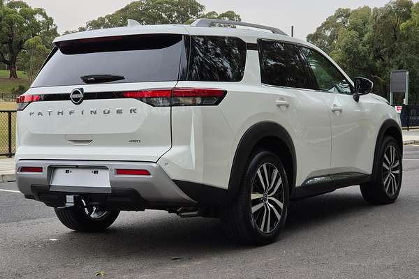 2023 Nissan Pathfinder Ti-L R53