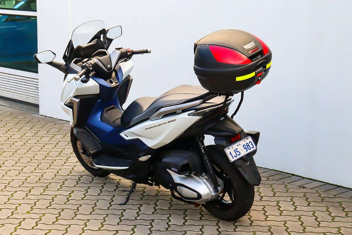 2021 Honda Forza 350 (NSS350) Forza