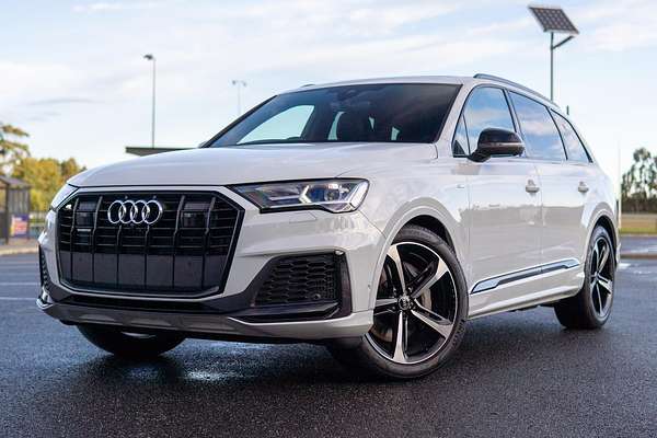 2022 Audi Q7 55 TFSI S line 4M