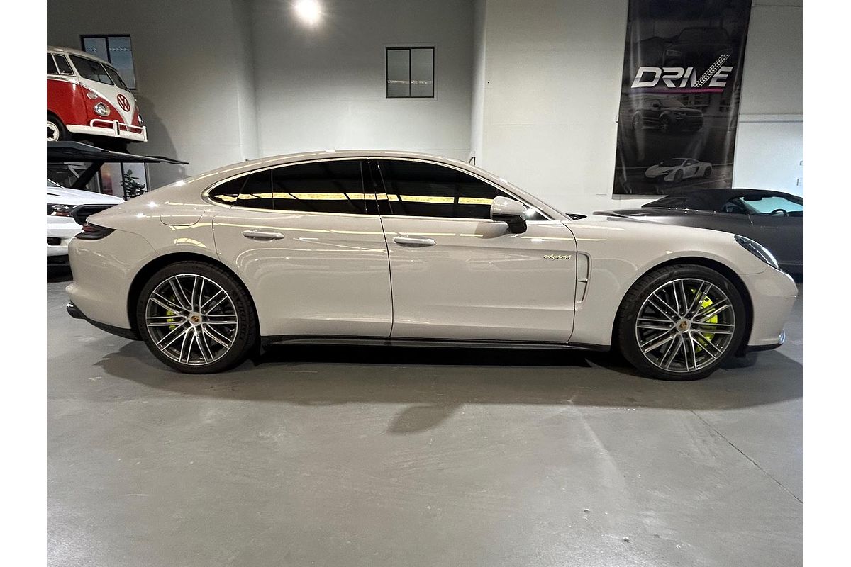 2017 Porsche Panamera Turbo S E-Hybrid 971