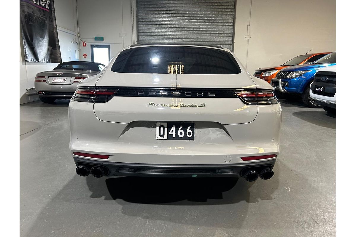 2017 Porsche Panamera Turbo S E-Hybrid 971