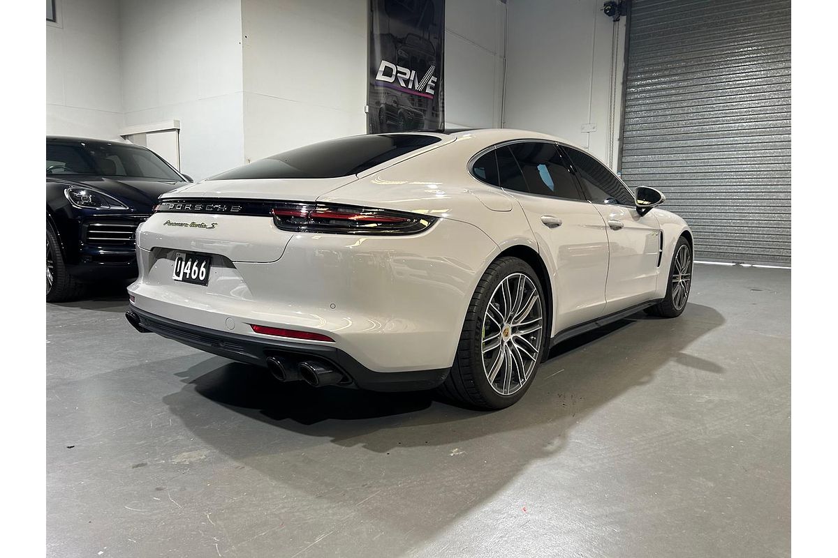 2017 Porsche Panamera Turbo S E-Hybrid 971