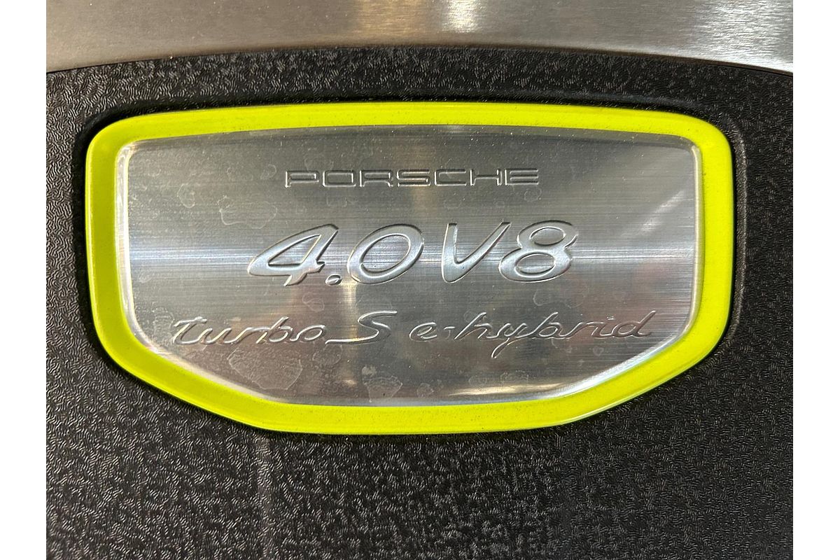 2017 Porsche Panamera Turbo S E-Hybrid 971