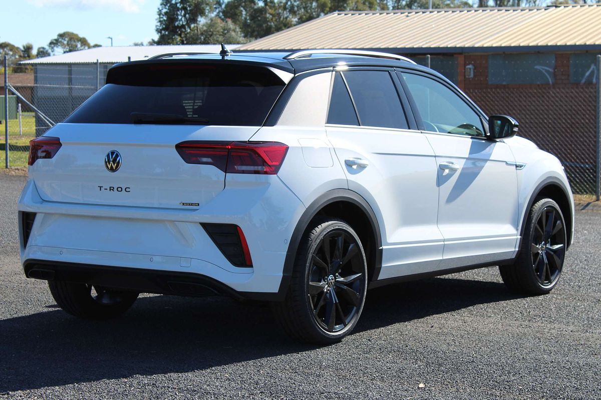 2024 Volkswagen T-Roc 140TSI R-Line D11