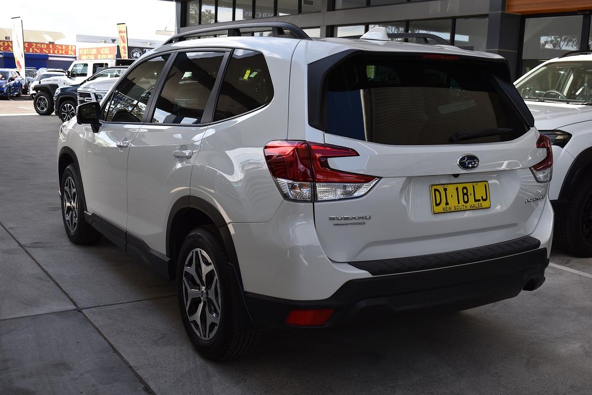 2023 Subaru Forester 2.5iL in White Used SUV Albion Park Rail NSW
