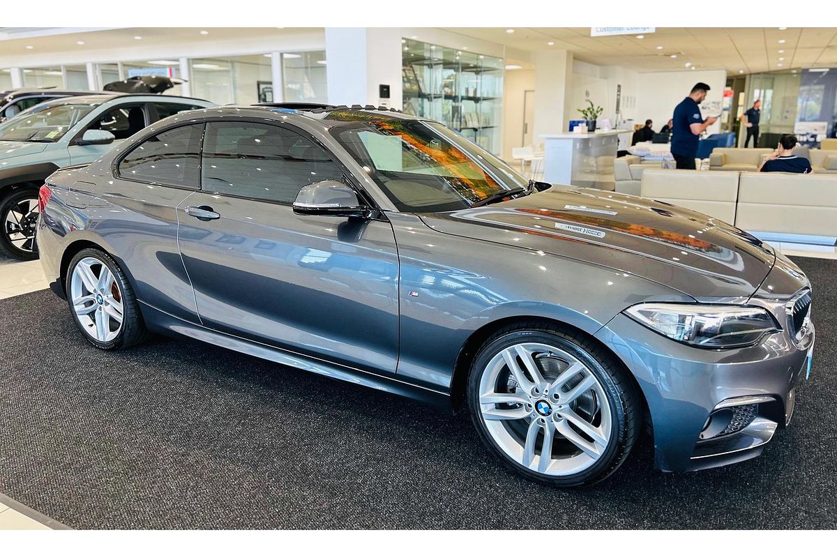 2015 BMW 2 Series 220i M Sport F22