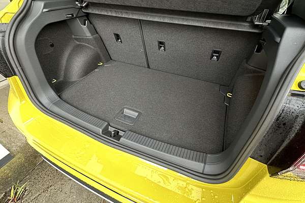 2024 Volkswagen T-Cross 85TSI R-Line D31