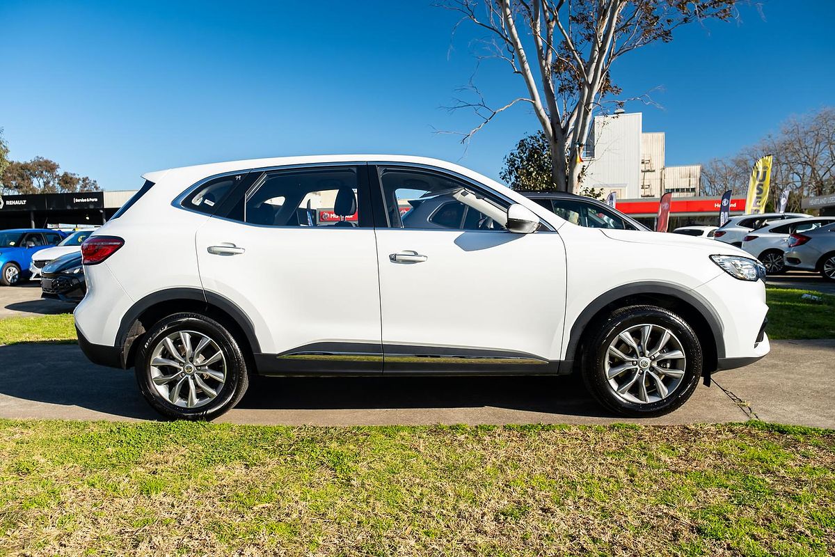 2022 MG HS Core SAS23