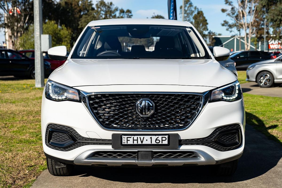 2022 MG HS Core SAS23