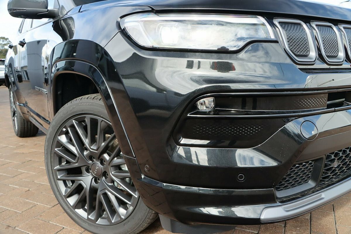 2023 Jeep Compass S-Limited M6