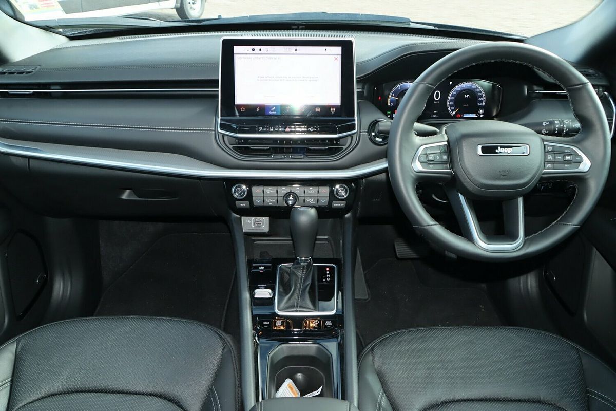2023 Jeep Compass S-Limited M6