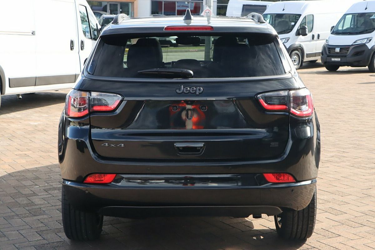 2023 Jeep Compass S-Limited M6