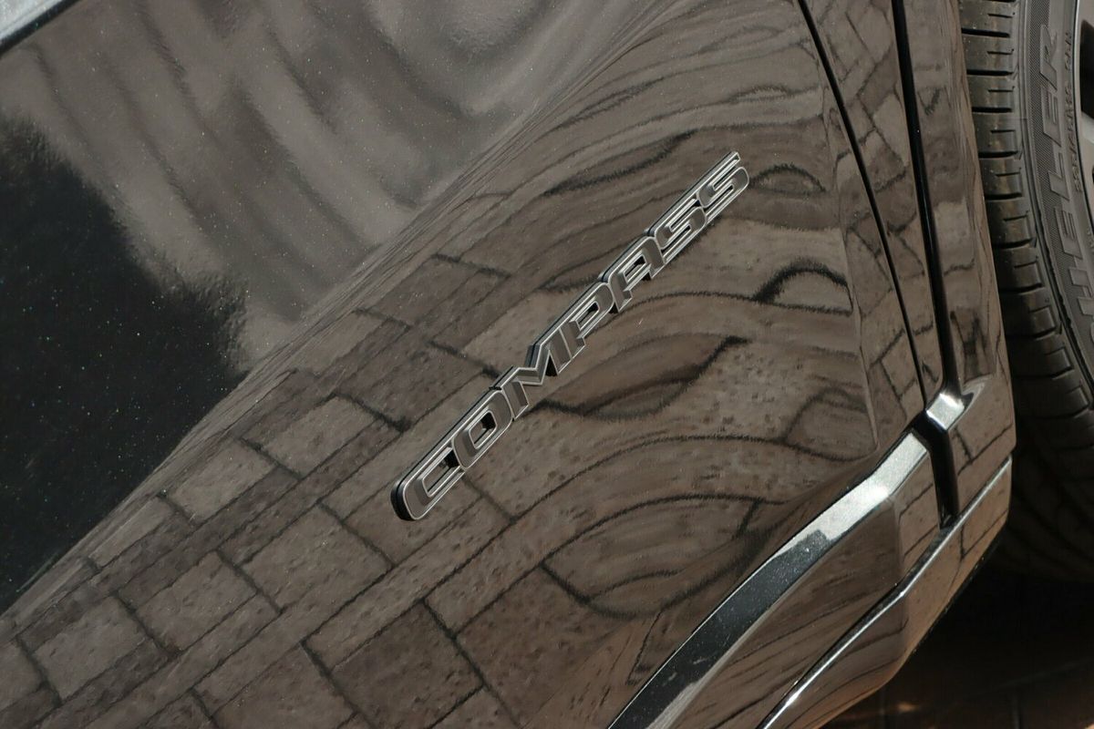 2023 Jeep Compass S-Limited M6