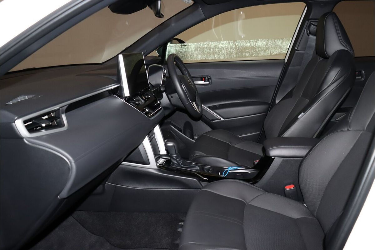 2023 Toyota Corolla Cross Atmos MXGA10R