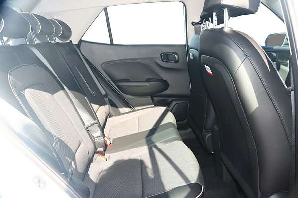 2025 Hyundai Venue Active QX.V5