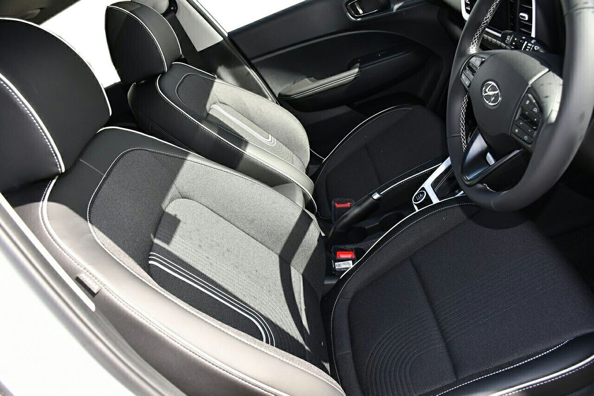 2024 Hyundai Venue Elite QX.V5