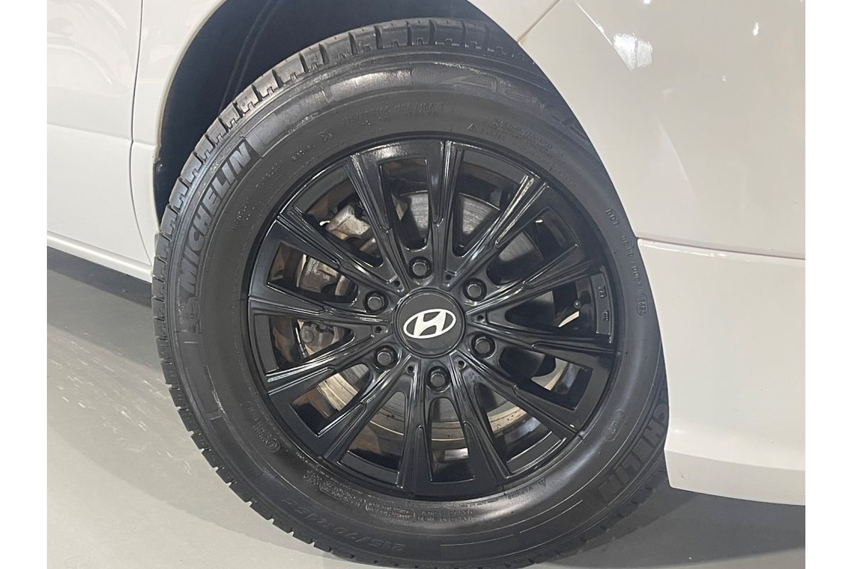 2019 Hyundai iMax Active TQ4