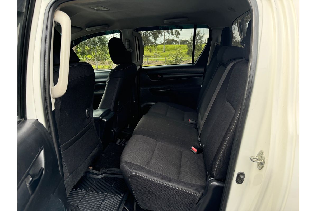 2016 Toyota Hilux SR GUN126R 4X4