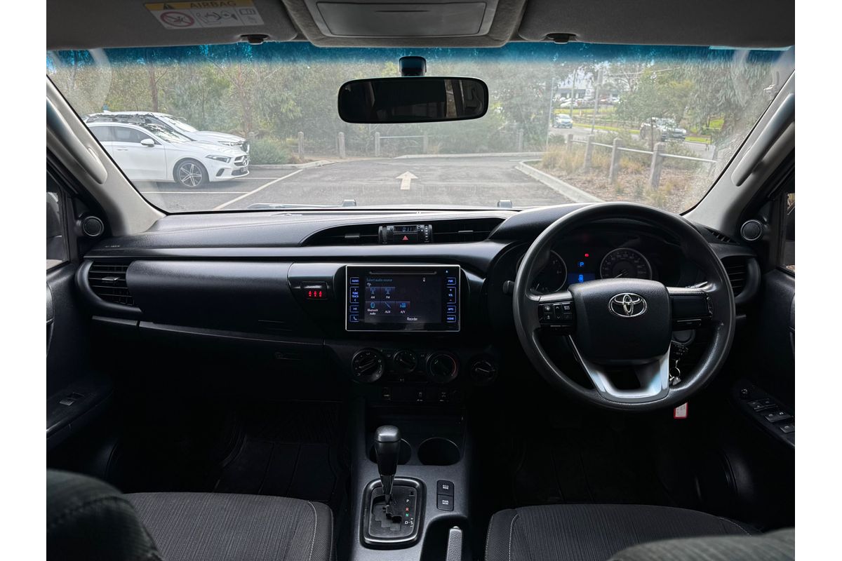 2016 Toyota Hilux SR GUN126R 4X4
