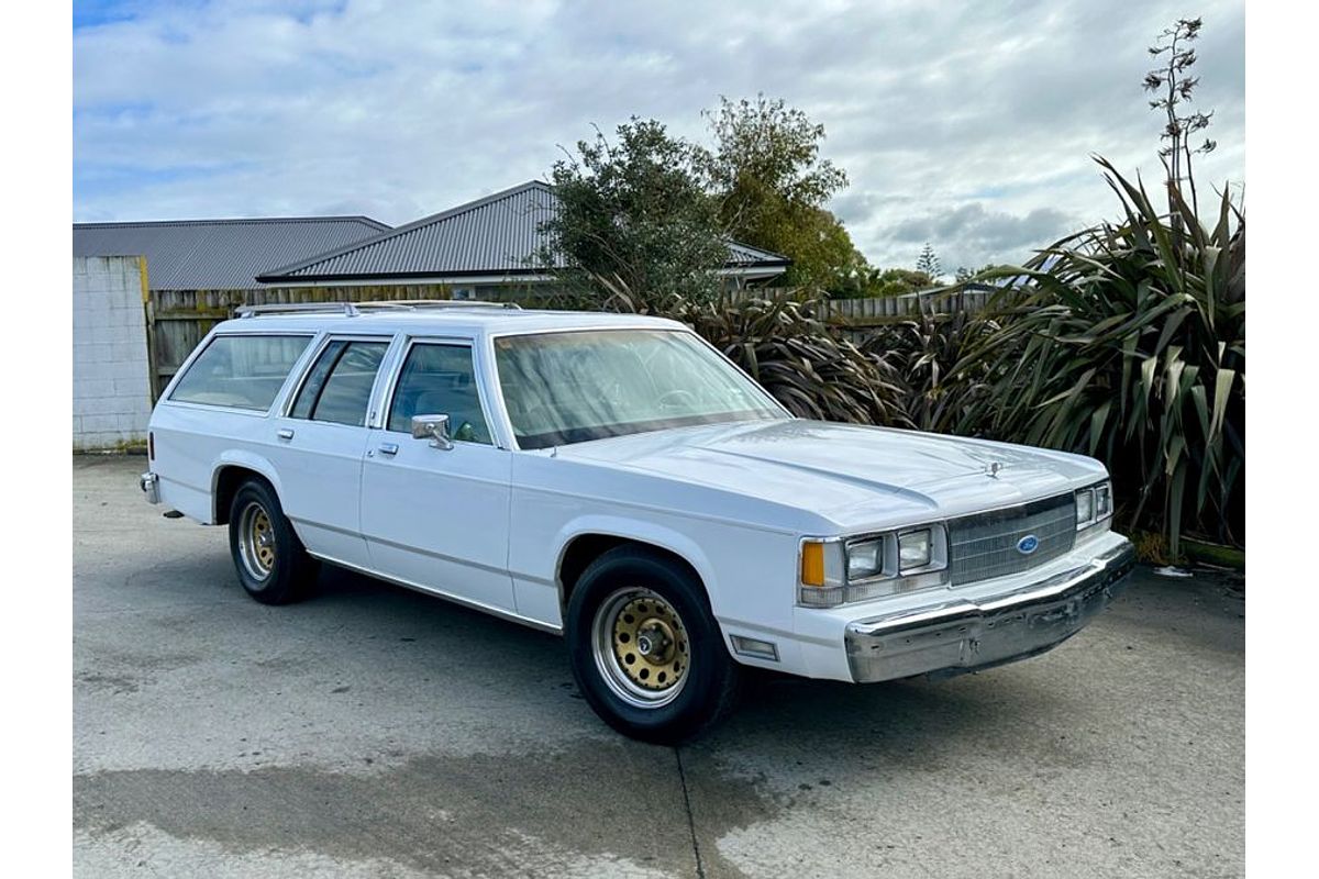 1991 Ford CROWN VICTORIA