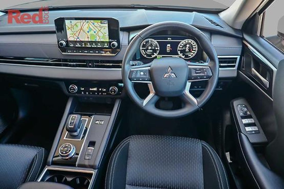 2024 Mitsubishi Outlander PHEV ES ZM