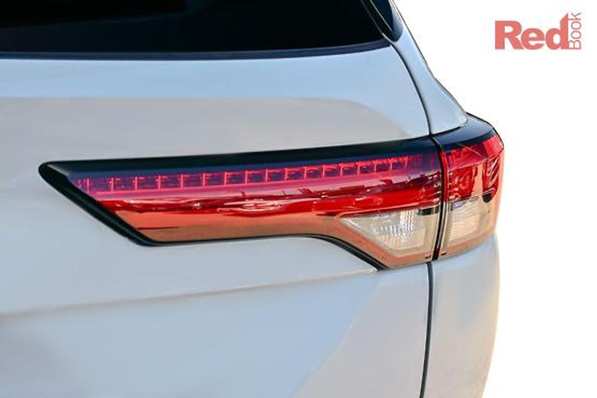 2024 Mitsubishi Outlander PHEV ES ZM