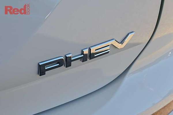2024 Mitsubishi Outlander PHEV ES ZM