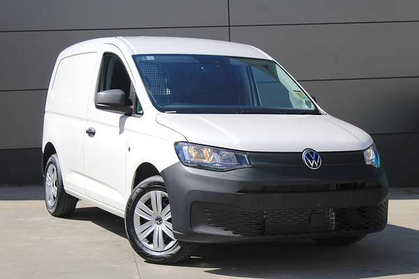 2024 Volkswagen Caddy TDI320 5